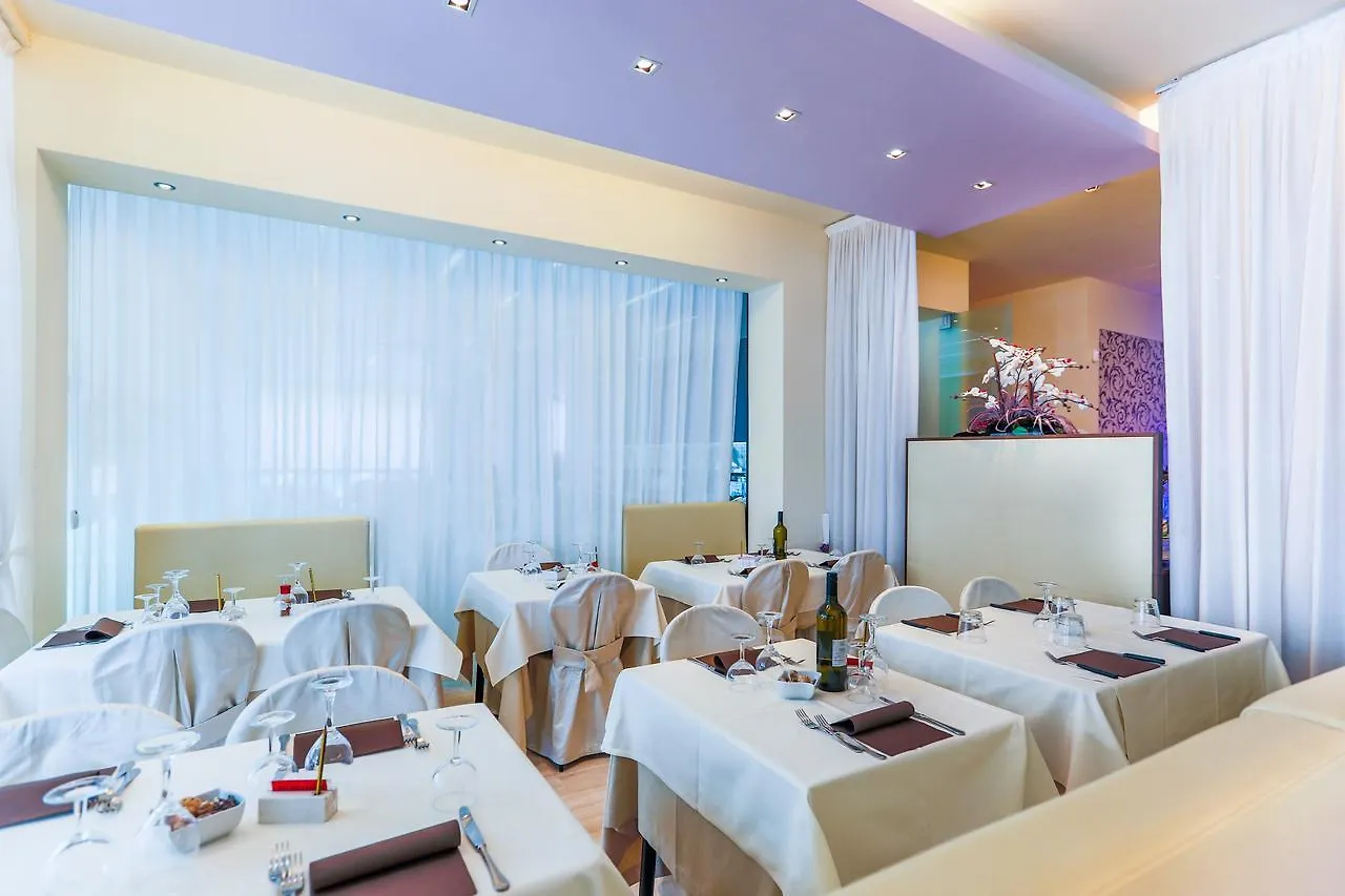 Hotel De Londres Riccione Italia