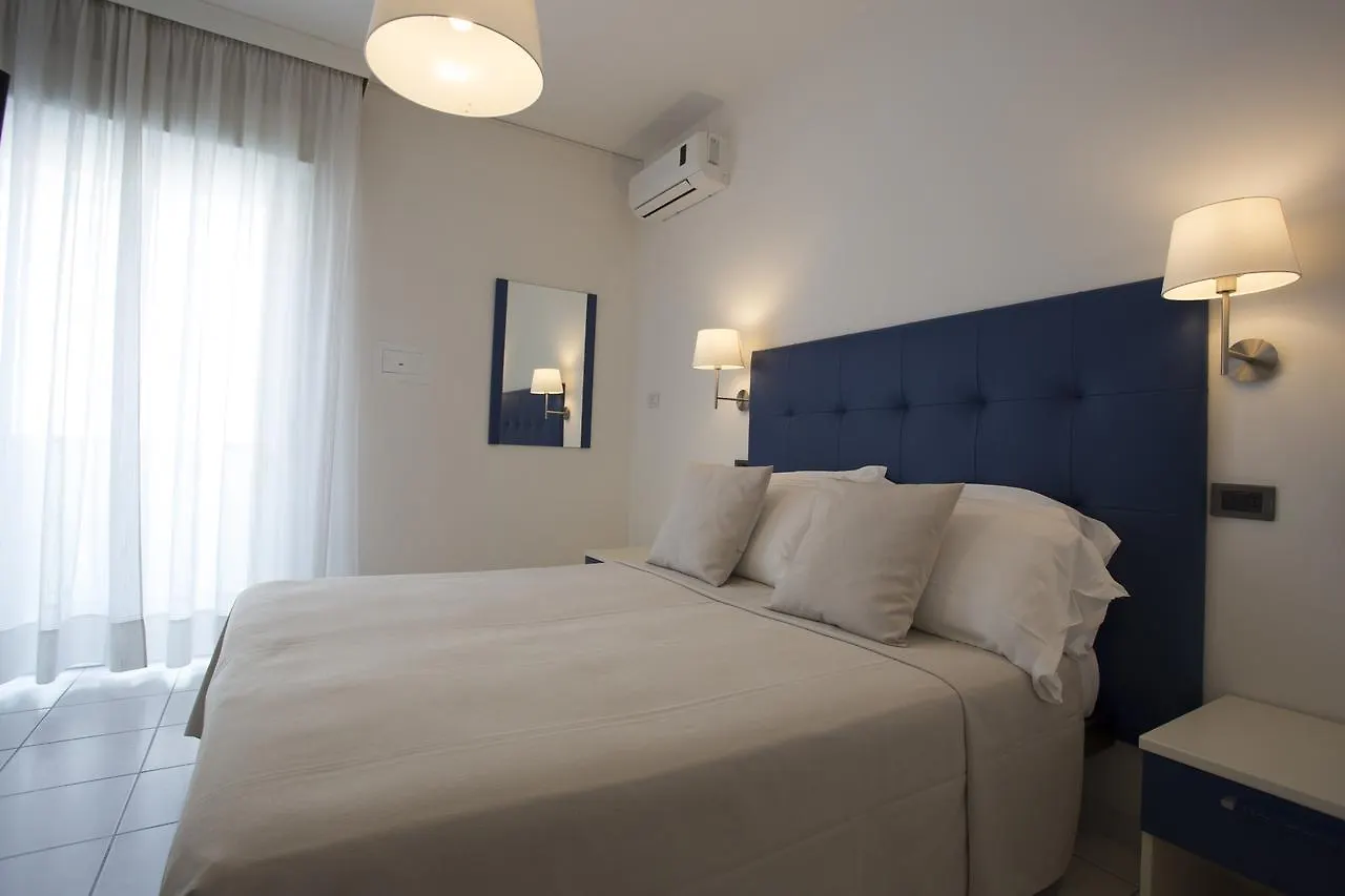 ***  Hotel De Londres Riccione Italia