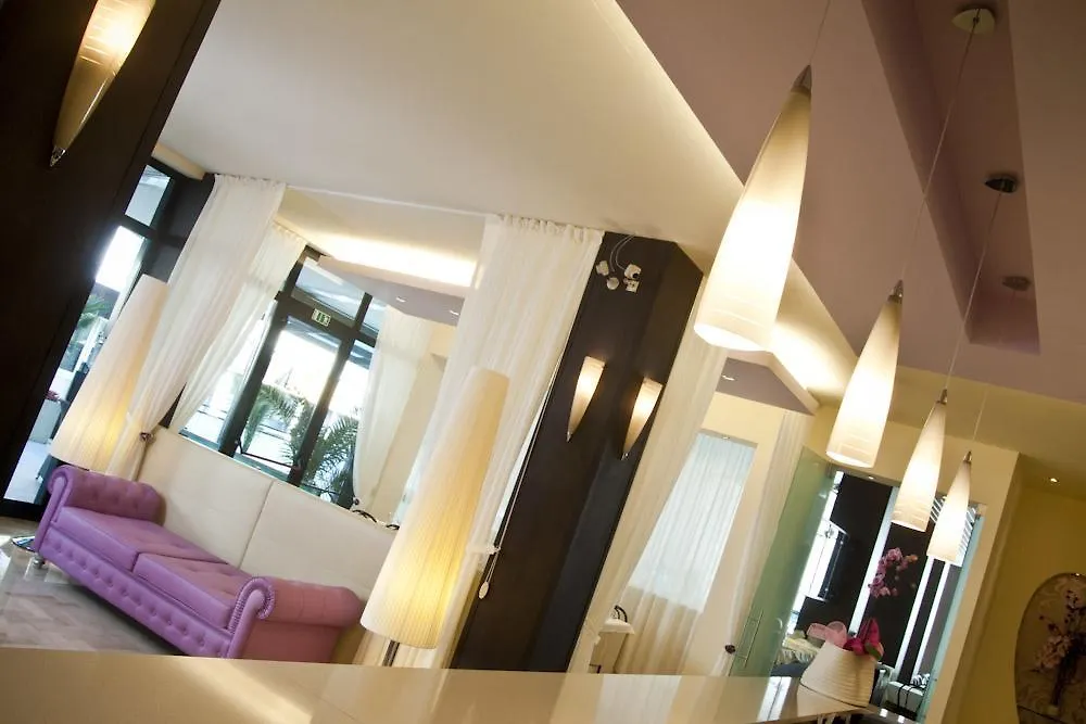 ***  Hotel De Londres Riccione Italia
